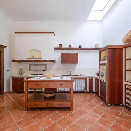 Villa Ermy Intera